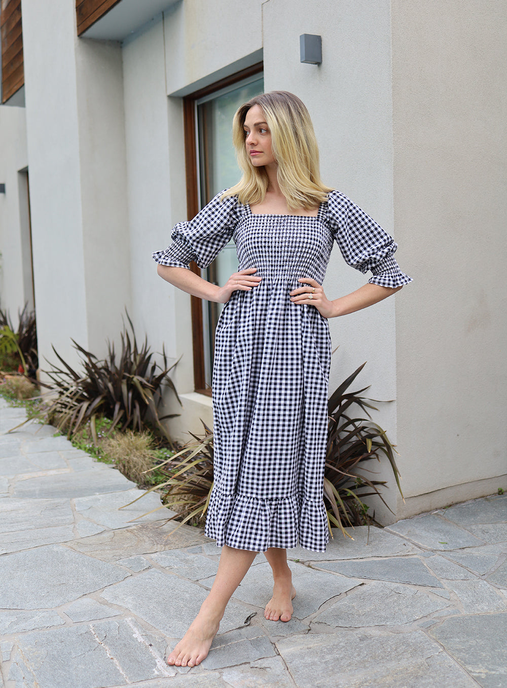 Toni Dress-Black